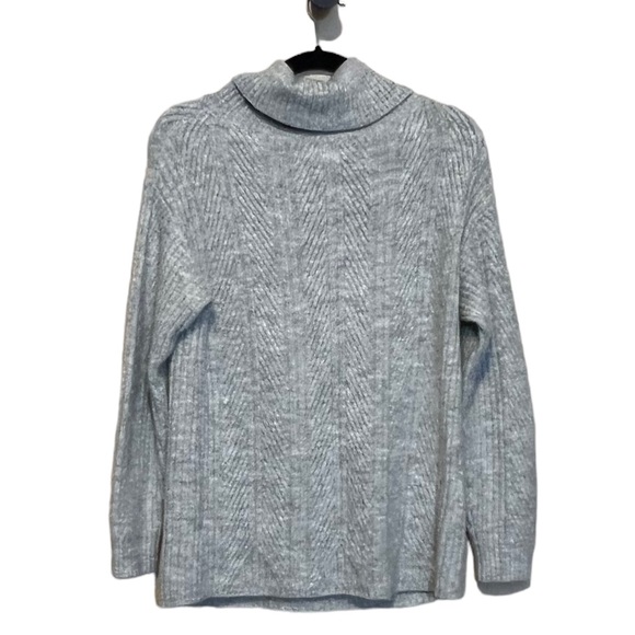 Isabel Maternity Cute and Cozy Cable Knit Turtleneck Tunic Sweater Size Small - Picture 4 of 11